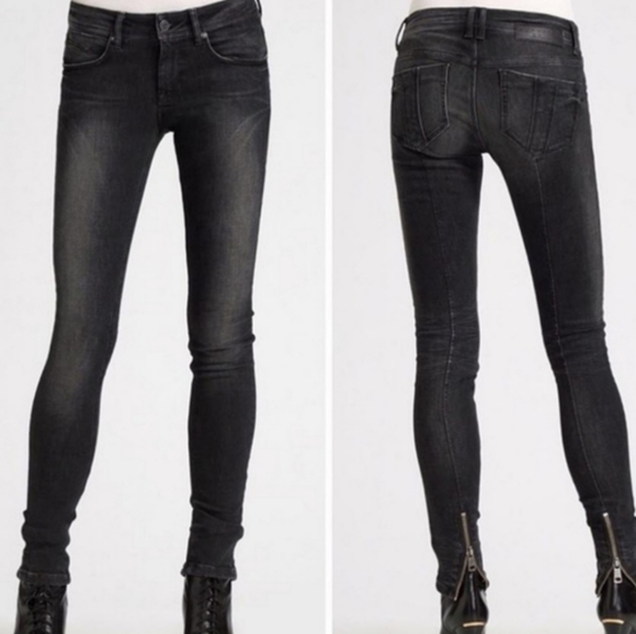 Burberry Denim - Burberry brit skinny jeans